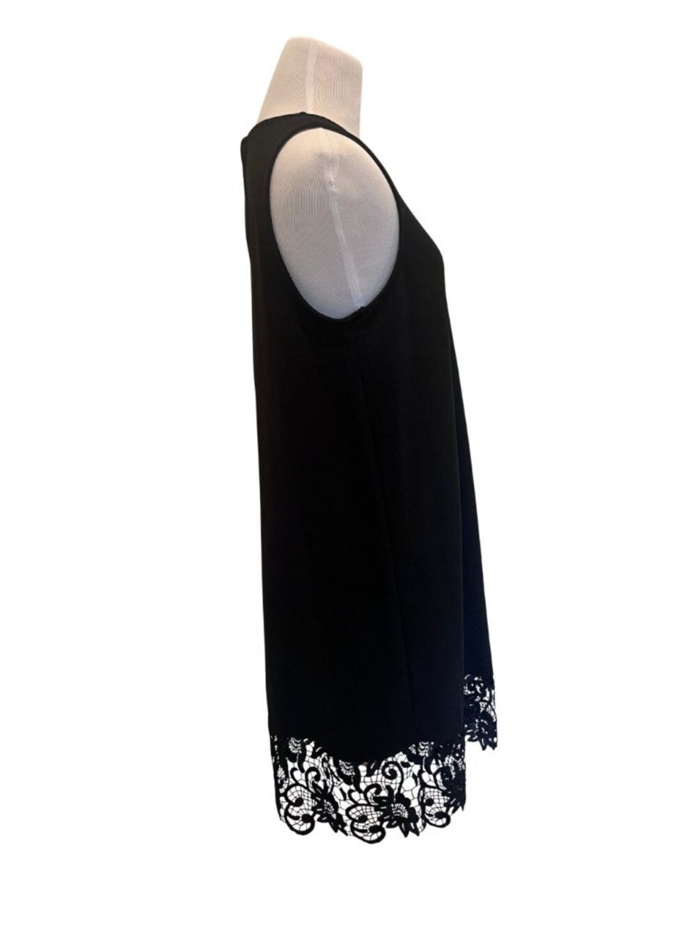 Classic Timeless Elegant Black Crepe Lace Trim Sleeveless Midi Shift Dress - Picture 4 of 9